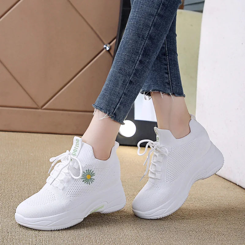 Small Chrysanthemum Pattern Sneakers Summer Autumn Low Heel Ladies Casual Wedges Platform Shoes Female Thick Bottom Trainers